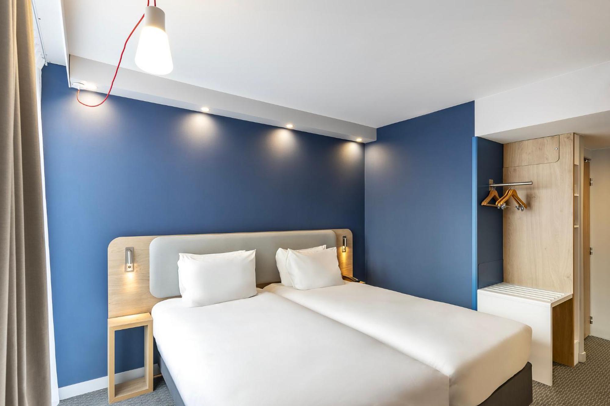 Holiday Inn Express Paris - Poissy By Ihg エクステリア 写真
