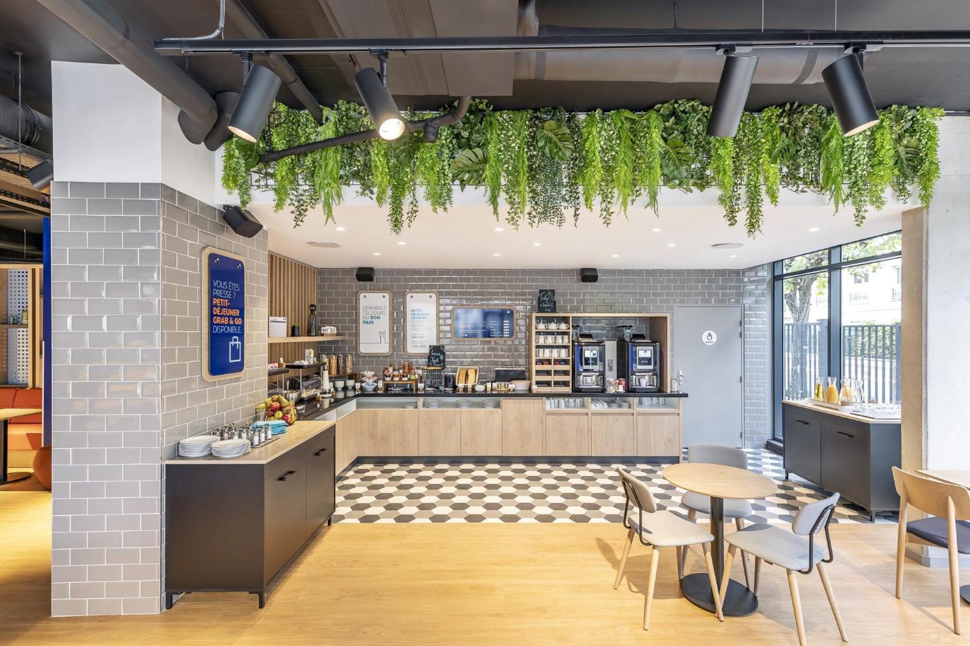 Holiday Inn Express Paris - Poissy By Ihg エクステリア 写真