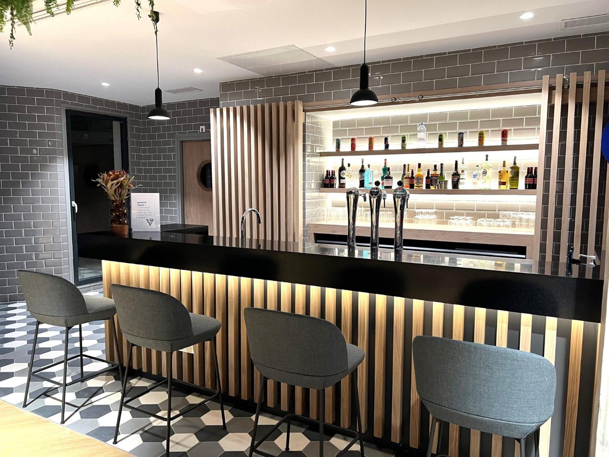 Holiday Inn Express Paris - Poissy By Ihg エクステリア 写真